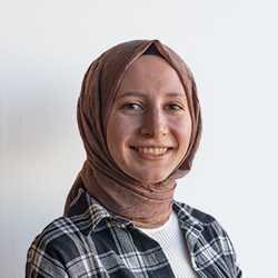 Elif Kalayci_R